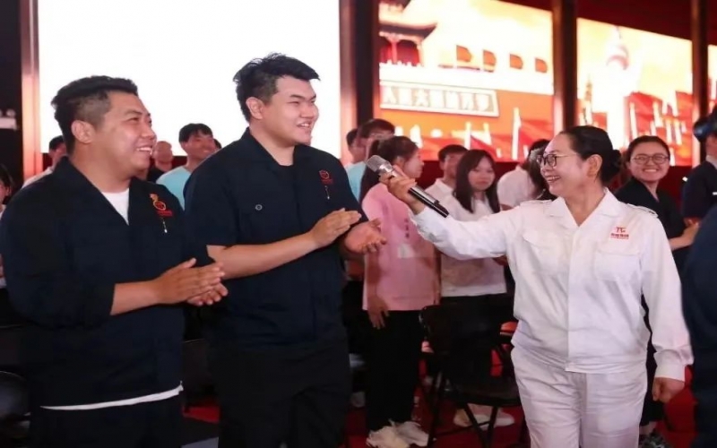 綻放青春光彩 開啟榮耀征程！榮程集團(tuán)舉行2023屆榮耀青年文藝匯報(bào)晚會(huì)