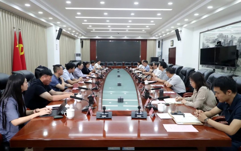 周波接待天津榮程祥泰投資控股集團有限公司、天津東疆綜合保稅區(qū)、天津市海河產(chǎn)業(yè)基金管理有限公司負責人一行
