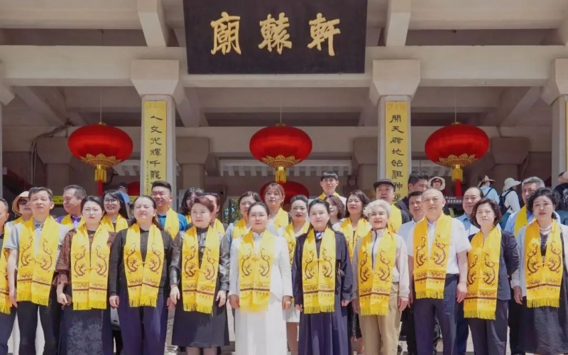 全聯(lián)女企業(yè)家商會(huì)走進(jìn)黃帝陵溯源尋根、凝心鑄魂